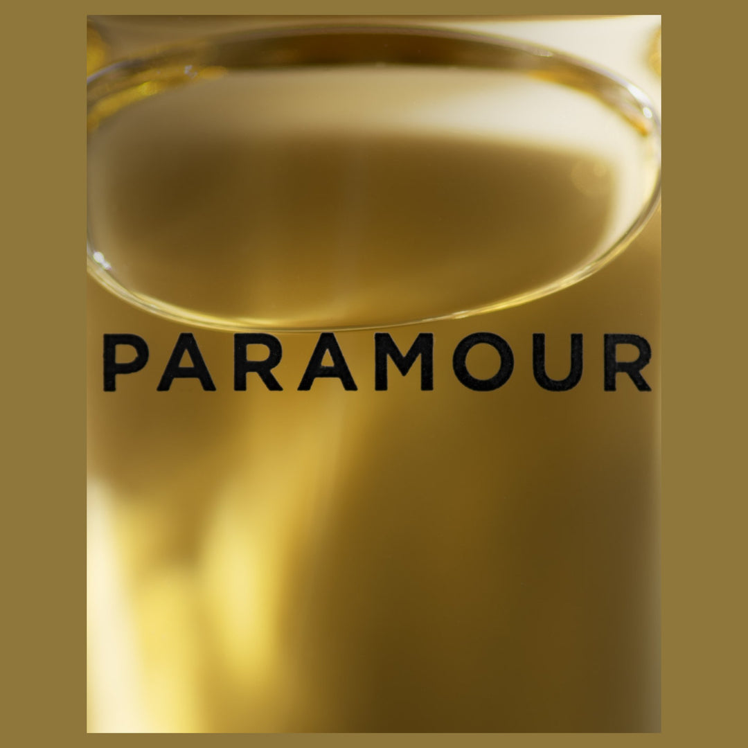 Oman Luxury Paramour Eau de Parfum bottle macro detail of the engraved glass
